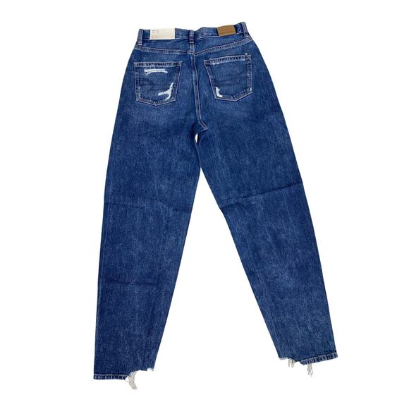 American Eagle Relaxed Mom Jean - Picture 4 of 8